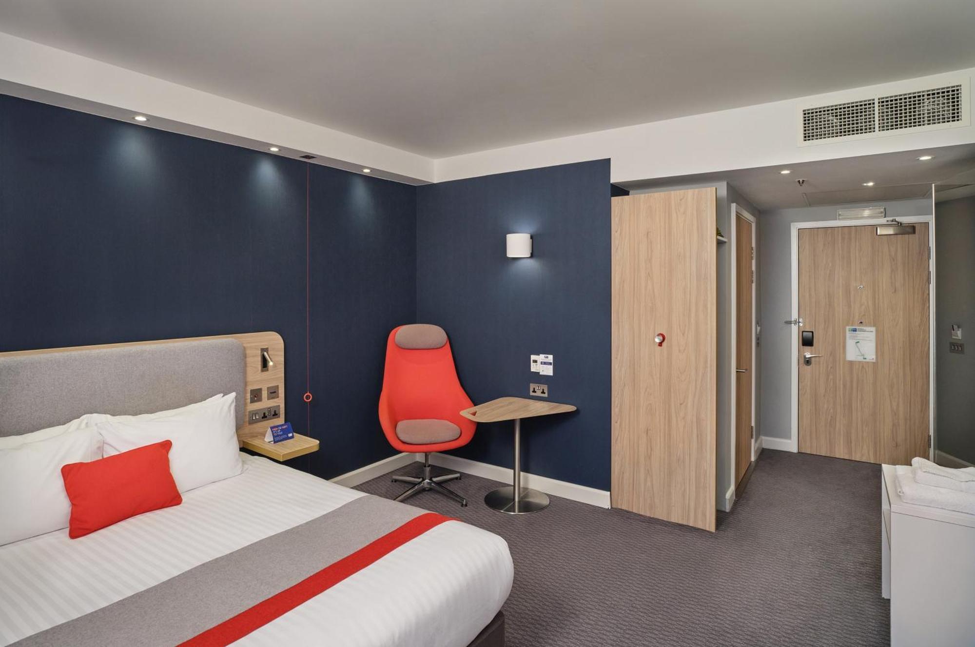 Holiday Inn Express - Birmingham - City Centre, An Ihg Hotel Экстерьер фото